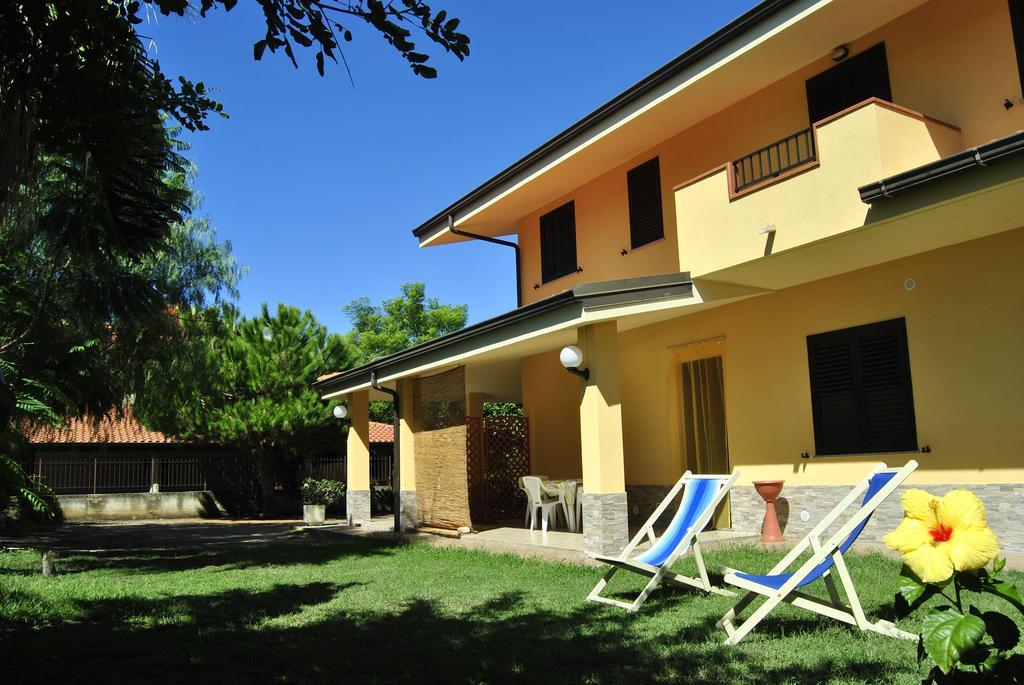 Appartamenti Garden Capo Vaticano Exterior photo